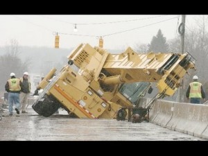 heavy equipment accidents caught on tape, heavy equipment disasters ...